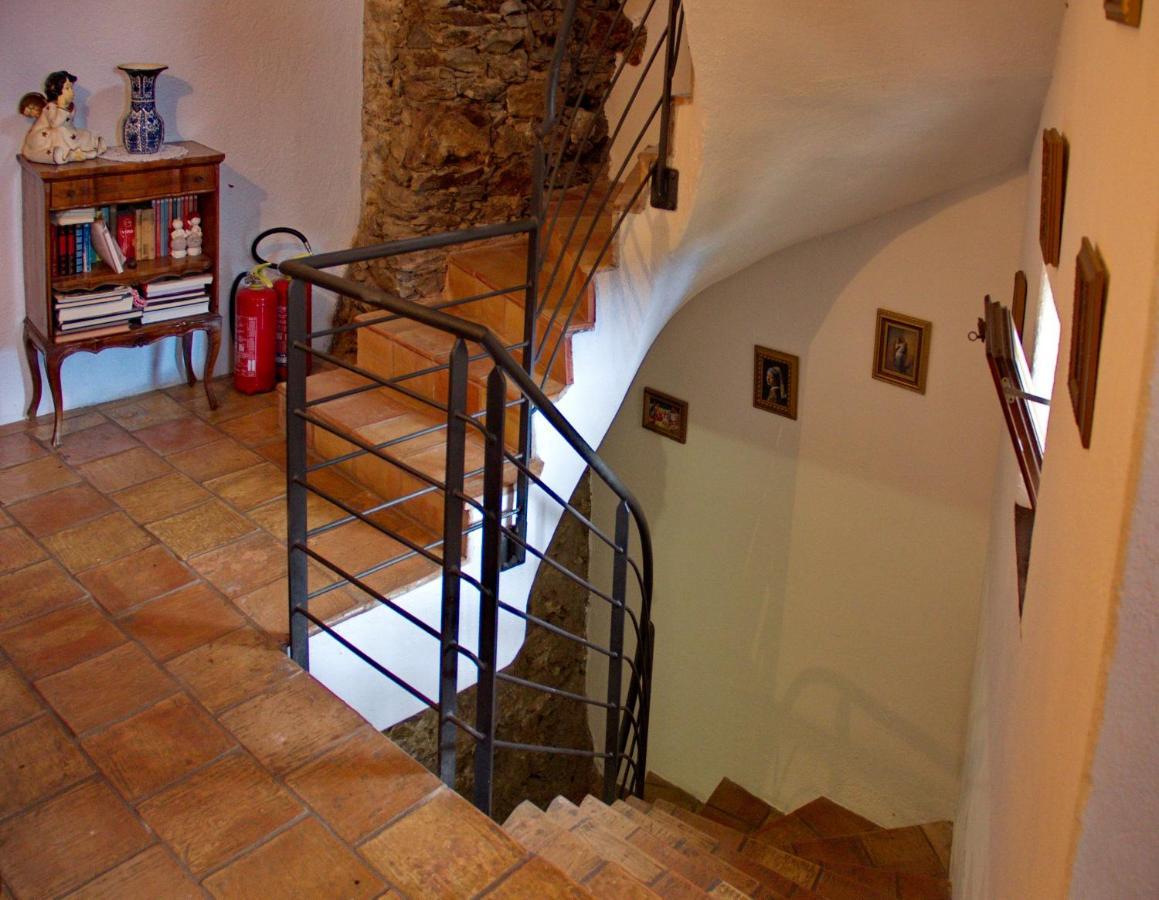 Le Petit Chateau Vezzi Portio Exterior foto