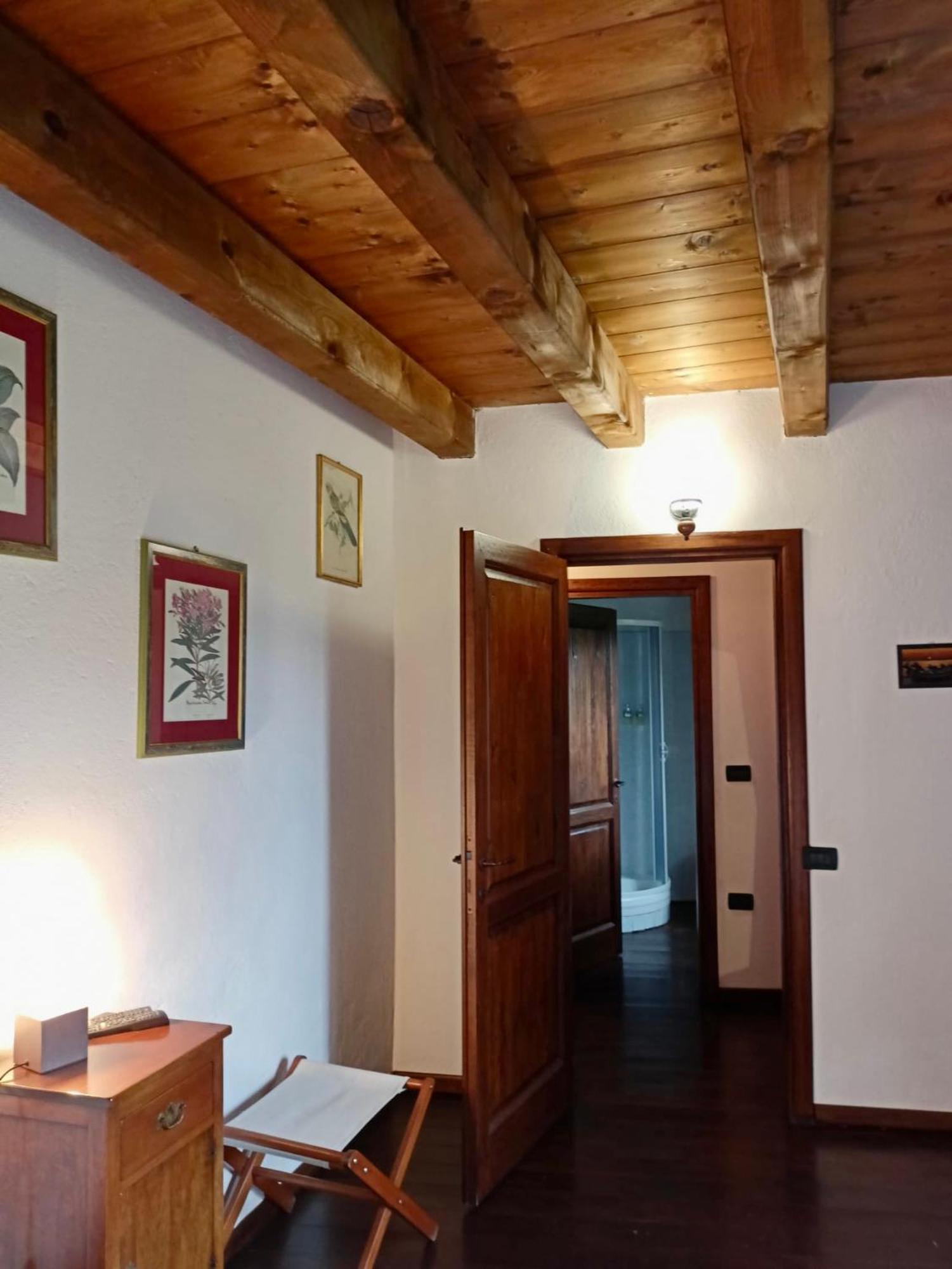 Le Petit Chateau Vezzi Portio Exterior foto